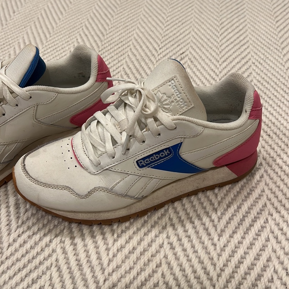 Retro Reebok Sneakers - Picture 2 of 4
